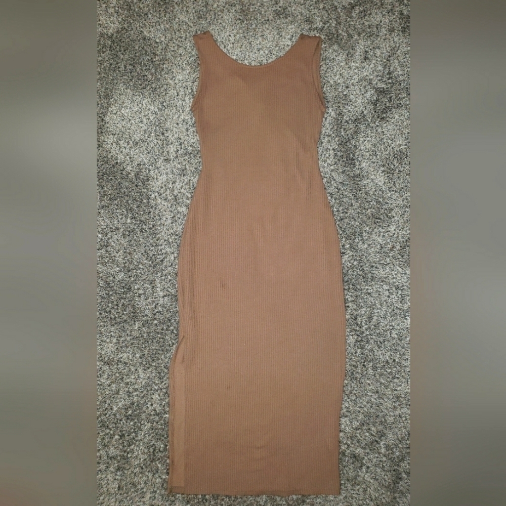 Antistar| Bodycon Ribbed Midi Dress with Scoop Neck and Back Cut Out